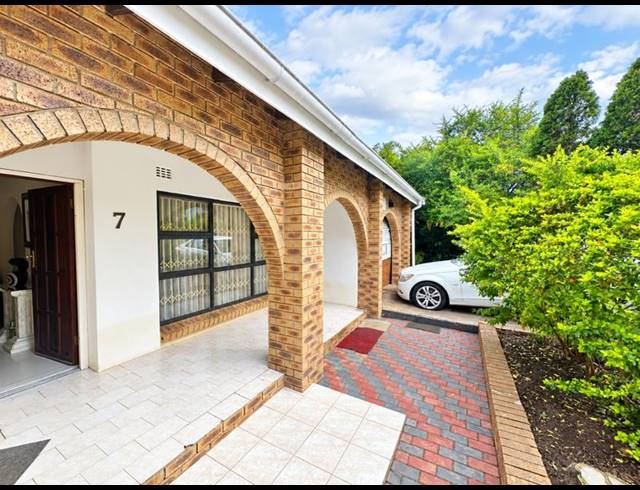 3 BEDROOM HOUSE FOR SALE IN SOUTHERNWOOD